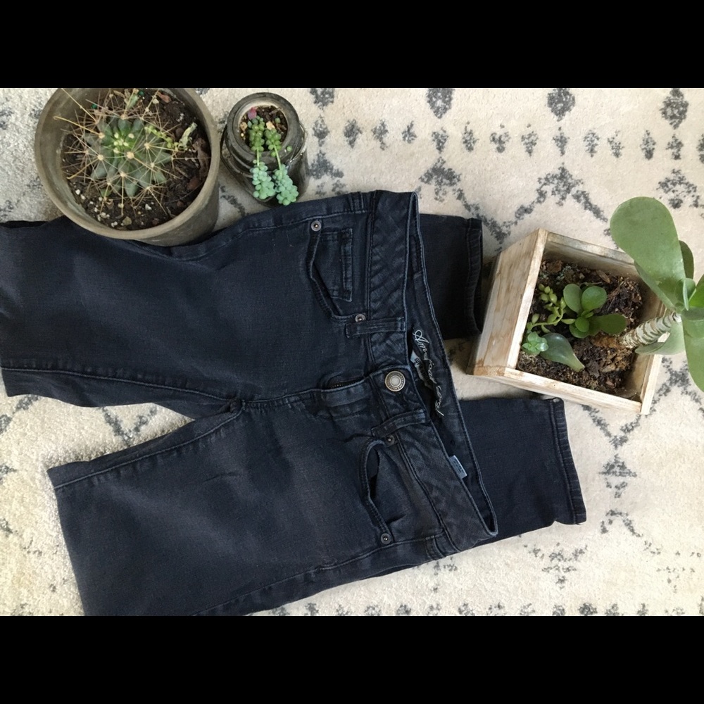 🌻Black Skinny Jeans